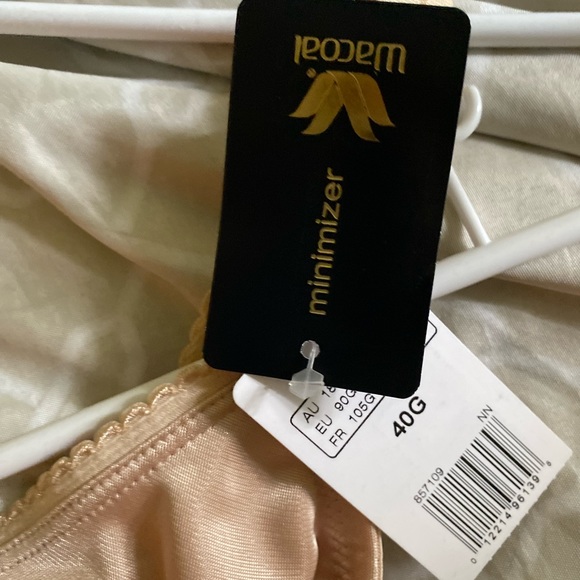 NWT Wacoal Bra BeigeSize 40G - Picture 2 of 3